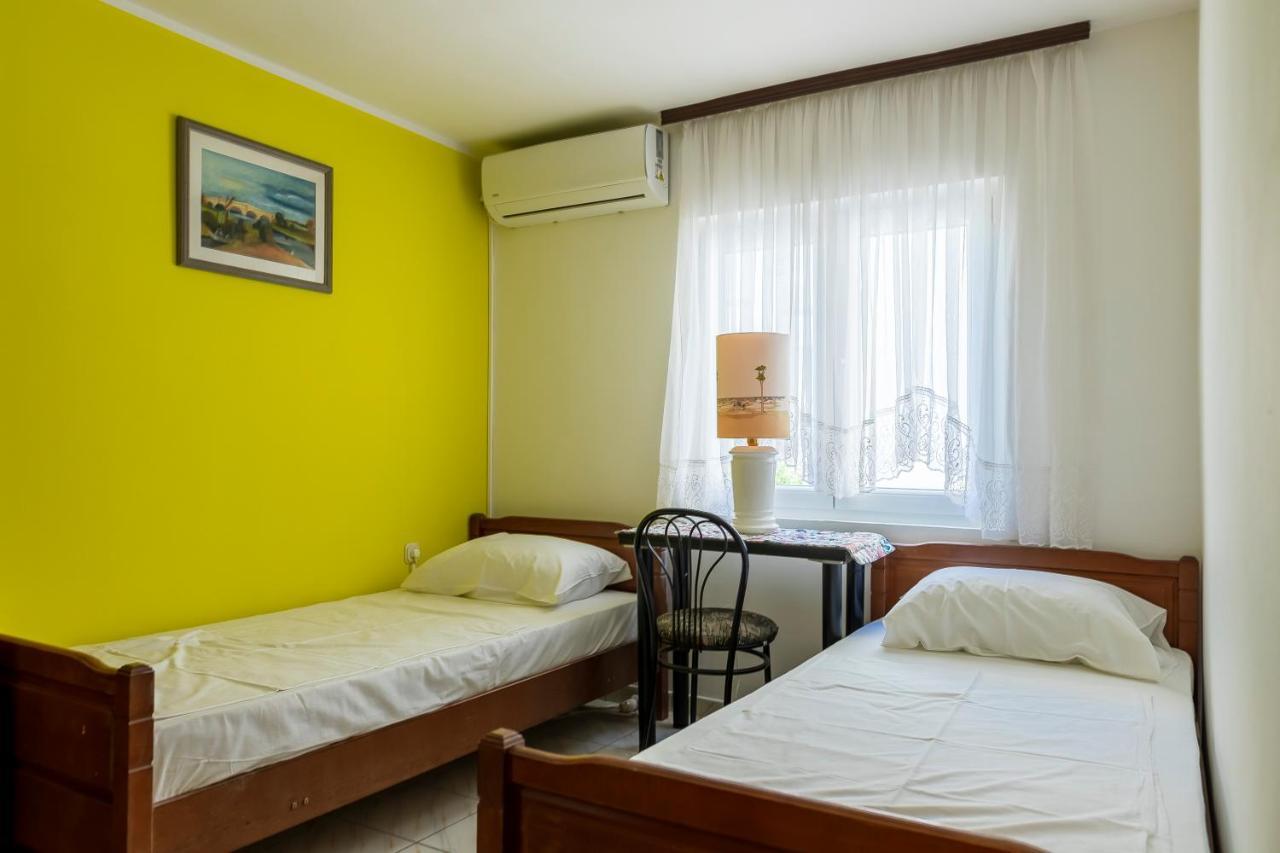 Apartments Mikulic Rogoznica  Esterno foto